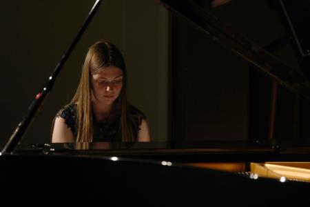 KONCERT ABSOLVENTOV GLASBENE ŠOLE 35 FOTO LJUBO VUKELIČ